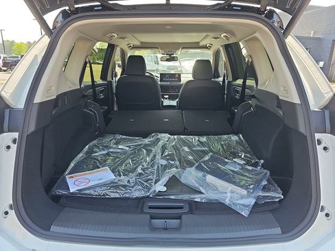 New 2026 Nissan Rogue Platinum w/ Platinum Premium Package AWD/4WD image 17