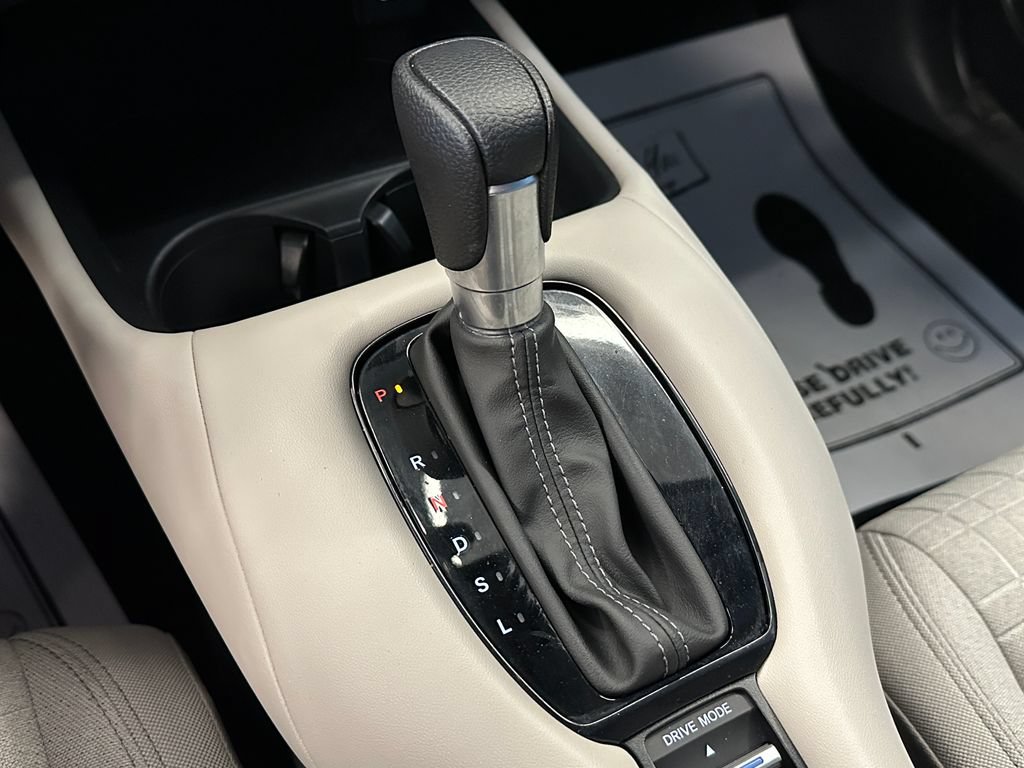 Used 2024 Honda HR-V LX image 16