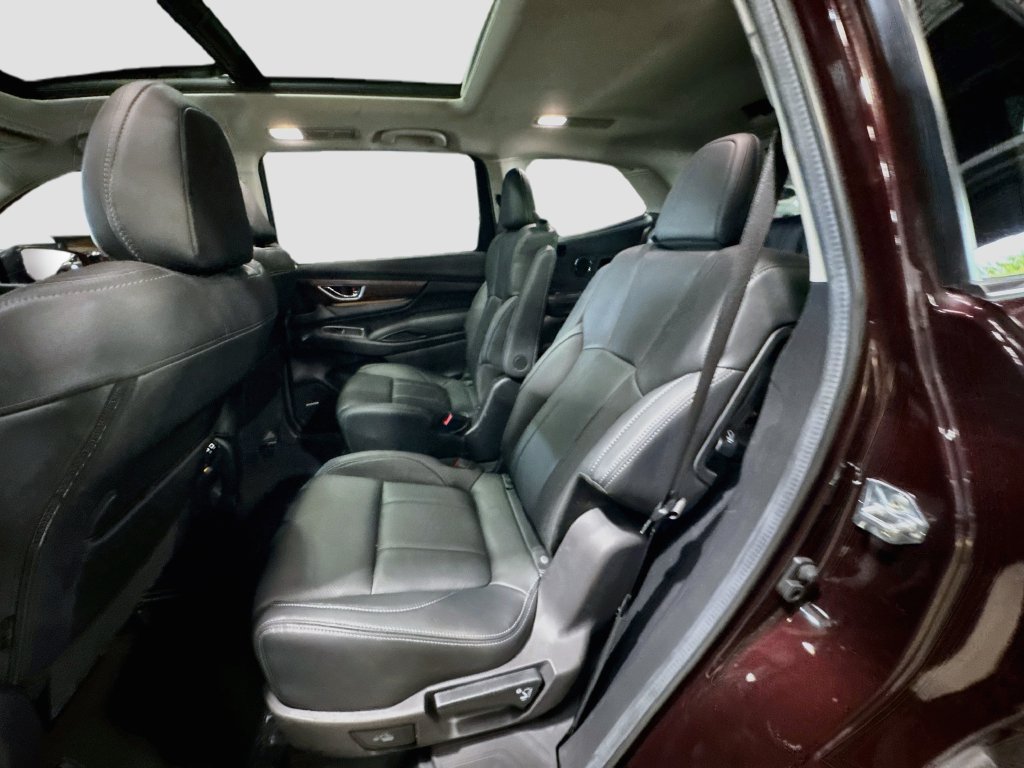 Used 2025 Subaru Ascent Touring AWD/4WD image 27