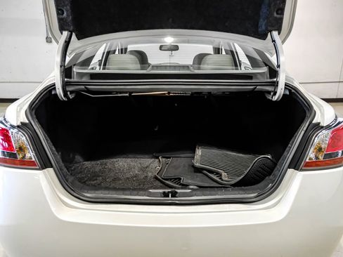 Used 2015 Nissan Altima 3.5 SL FWD image 55