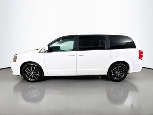 Used 2018 Dodge Grand Caravan GT FWD image 4