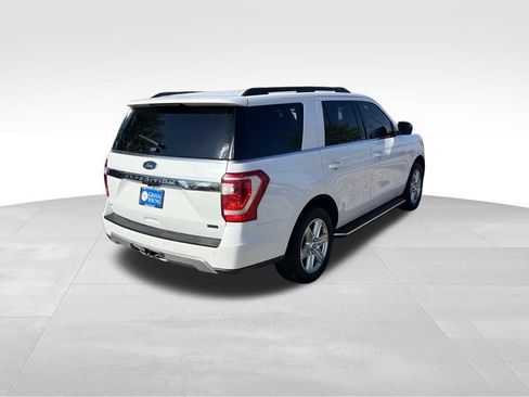 Used 2020 Ford Expedition XLT w/ Equipment Group 202A AWD/4WD image 6