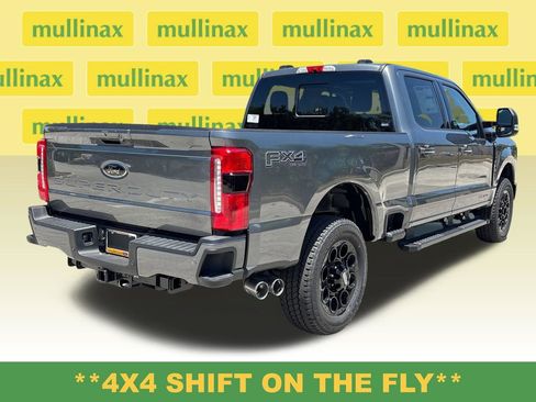 New 2026 Ford F250 Lariat w/ Black Appearance Package AWD/4WD image 4