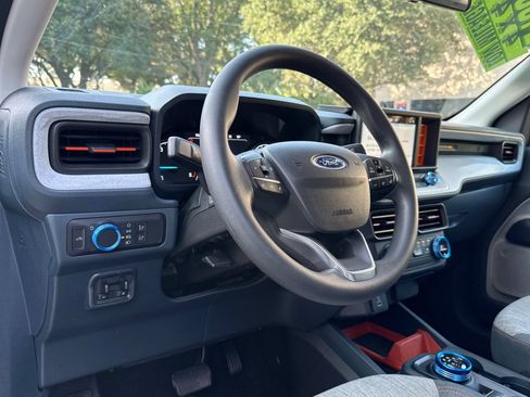 Used 2022 Ford Maverick XLT w/ Equipment Group 300A Standard AWD/4WD image 22