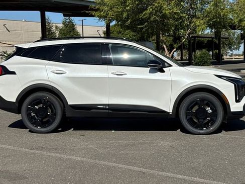 New 2026 Kia Sportage X-Line AWD/4WD image 3