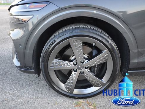 Used 2022 Genesis GV70 3.5T Sport w/ Sport Prestige Package AWD/4WD image 9