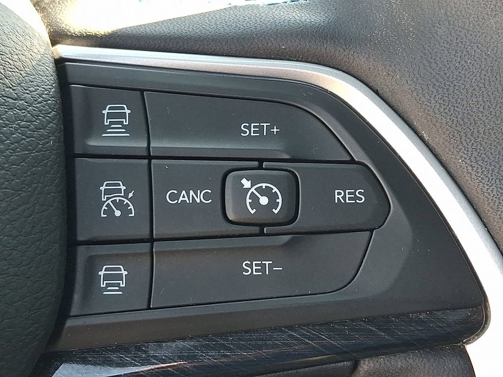 Used 2023 Jeep Grand Cherokee Trailhawk AWD/4WD image 24