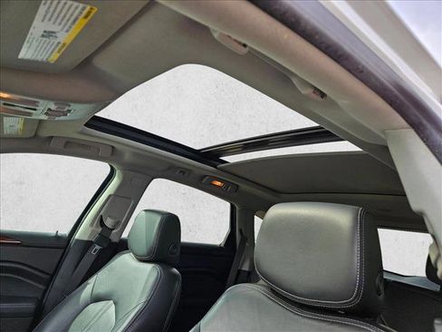 Used 2016 Cadillac SRX Luxury w/ Driver Awareness Package image 16