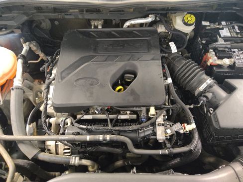 Used 2020 Ford Escape SE image 30