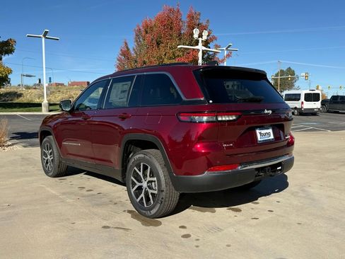 New 2025 Jeep Grand Cherokee Limited w/ Trailer Tow Package image 10