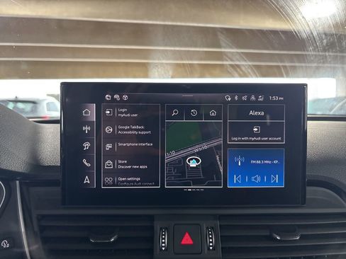 Used 2025 Audi SQ5 Premium Plus w/ Premium Plus Package image 20