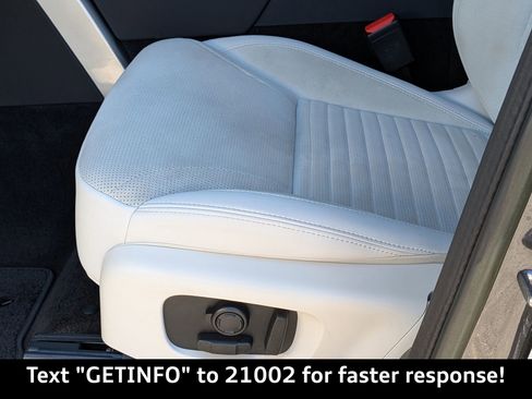 Used 2023 Land Rover Discovery S R-Dynamic image 23