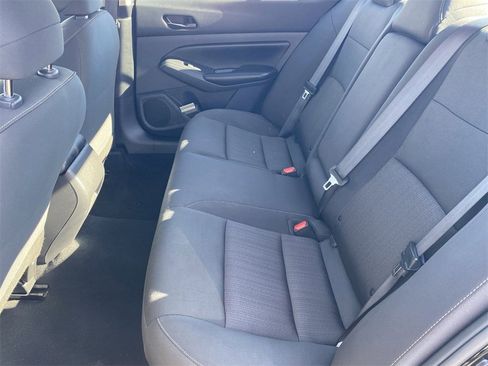 Used 2025 Nissan Altima 2.5 S image 18