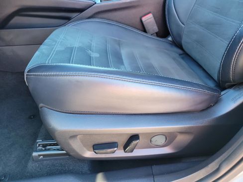 Used 2024 Mitsubishi Outlander SE image 15