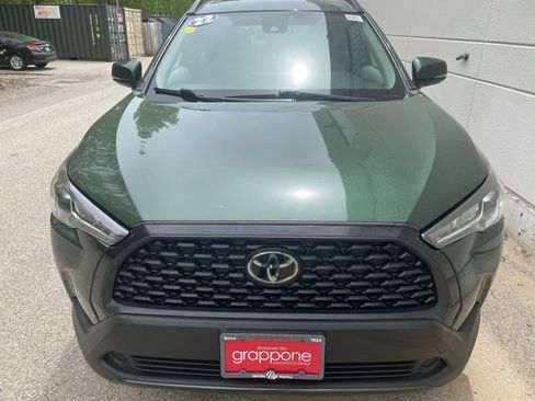 Used 2022 Toyota Corolla Cross LE w/ Moonroof Package AWD/4WD image 3