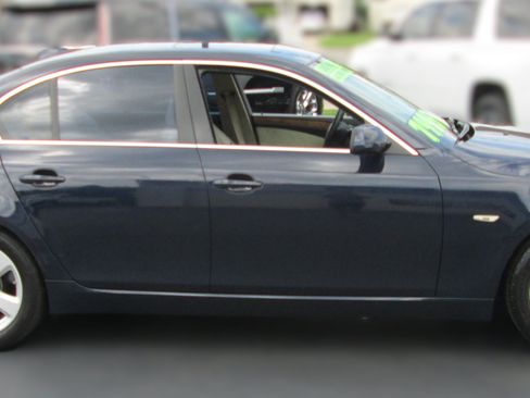Used 2008 BMW 535xi Sedan w/ Premium Pkg AWD/4WD image 3