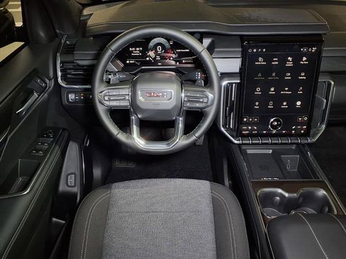 New 2026 GMC Acadia Elevation image 11