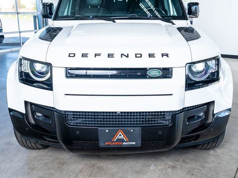 Used 2023 Land Rover Defender 110 X-Dynamic SE image 15