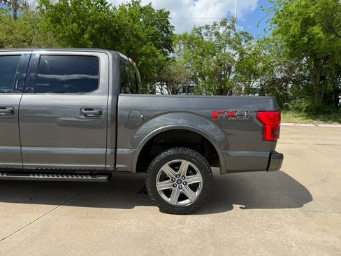 Used 2018 Ford F150 Lariat w/ Equipment Group 502A Luxury image 15