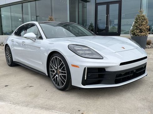 New 2026 Porsche Panamera 4 AWD/4WD image 9