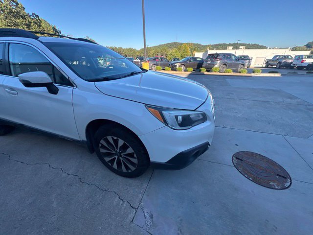 Used 2017 Subaru Outback 3.6R Limited AWD/4WD image 6