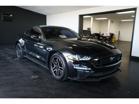 Used 2022 Ford Mustang GT RWD image 9