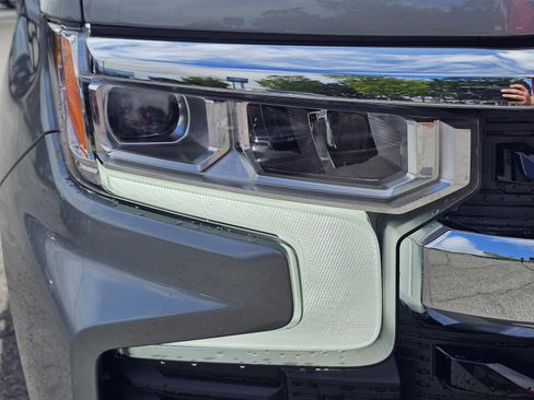 New 2025 Chevrolet Silverado 1500 LT image 4