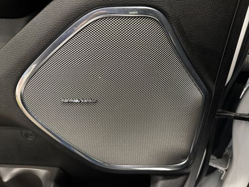 Used 2025 RAM 1500 Laramie w/ Night Edition image 15