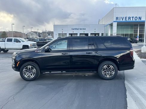 Certified 2025 Chevrolet Suburban Z71 image 21