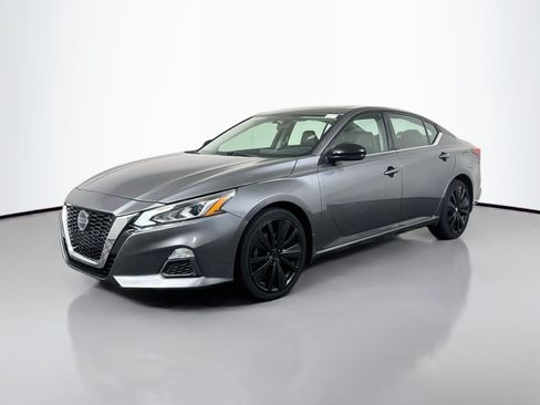 Used 2019 Nissan Altima 2.5 SR w/ SR Premium Package AWD/4WD image 4