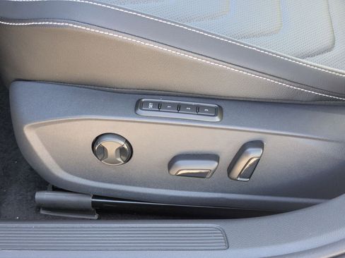 New 2026 Volkswagen Jetta SEL image 15