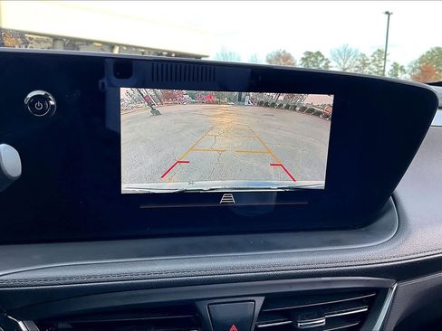 Used 2024 Buick Encore GX Sport Touring w/ Comfort Package image 28