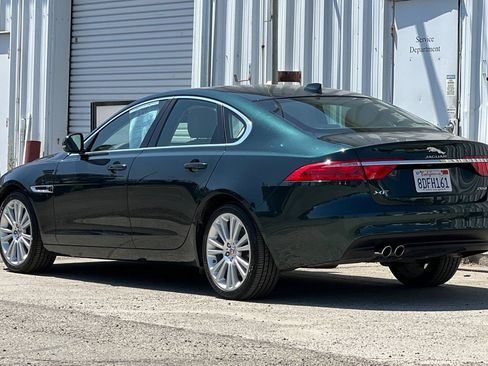 Used 2017 Jaguar XF Prestige RWD image 6
