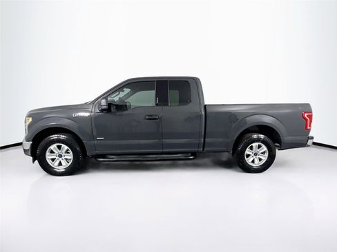 Used 2017 Ford F150 XLT image 12