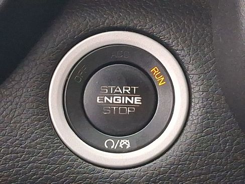 Used 2020 RAM 1500 Big Horn AWD/4WD image 22