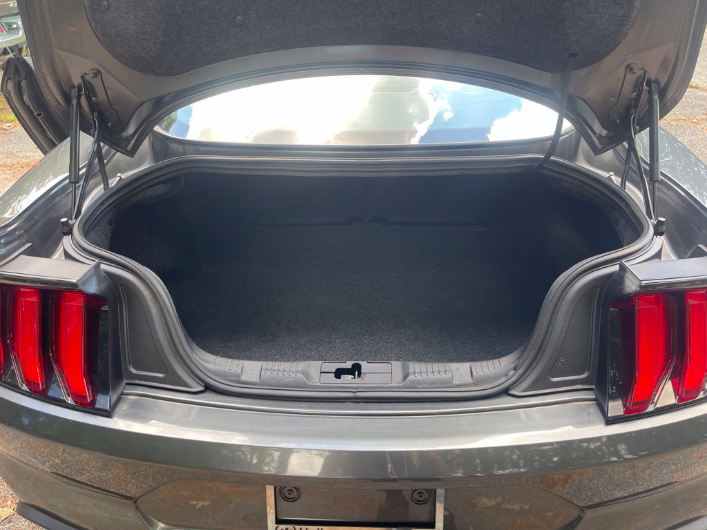 Used 2020 Ford Mustang Coupe RWD image 21