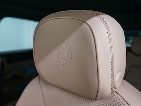 New 2026 Porsche Cayenne AWD/4WD image 30