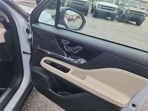 New 2026 Lincoln Corsair Premiere image 23