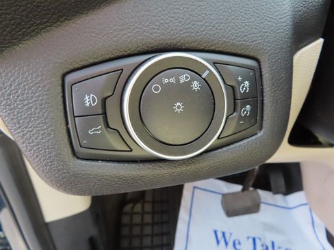 Used 2019 Ford Escape SEL image 24