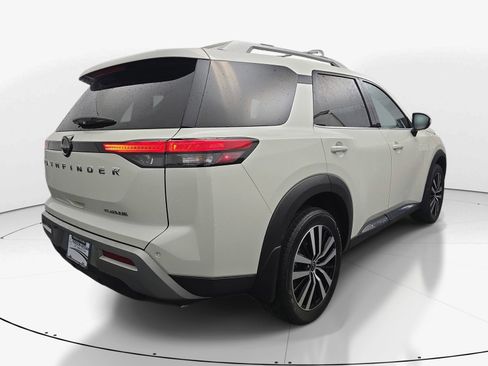 Used 2023 Nissan Pathfinder Platinum FWD image 8