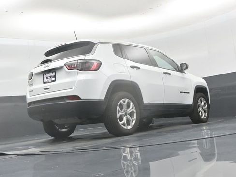 Used 2025 Jeep Compass Sport AWD/4WD image 41