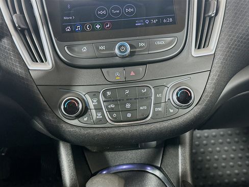 Used 2024 Chevrolet Malibu LT FWD image 23