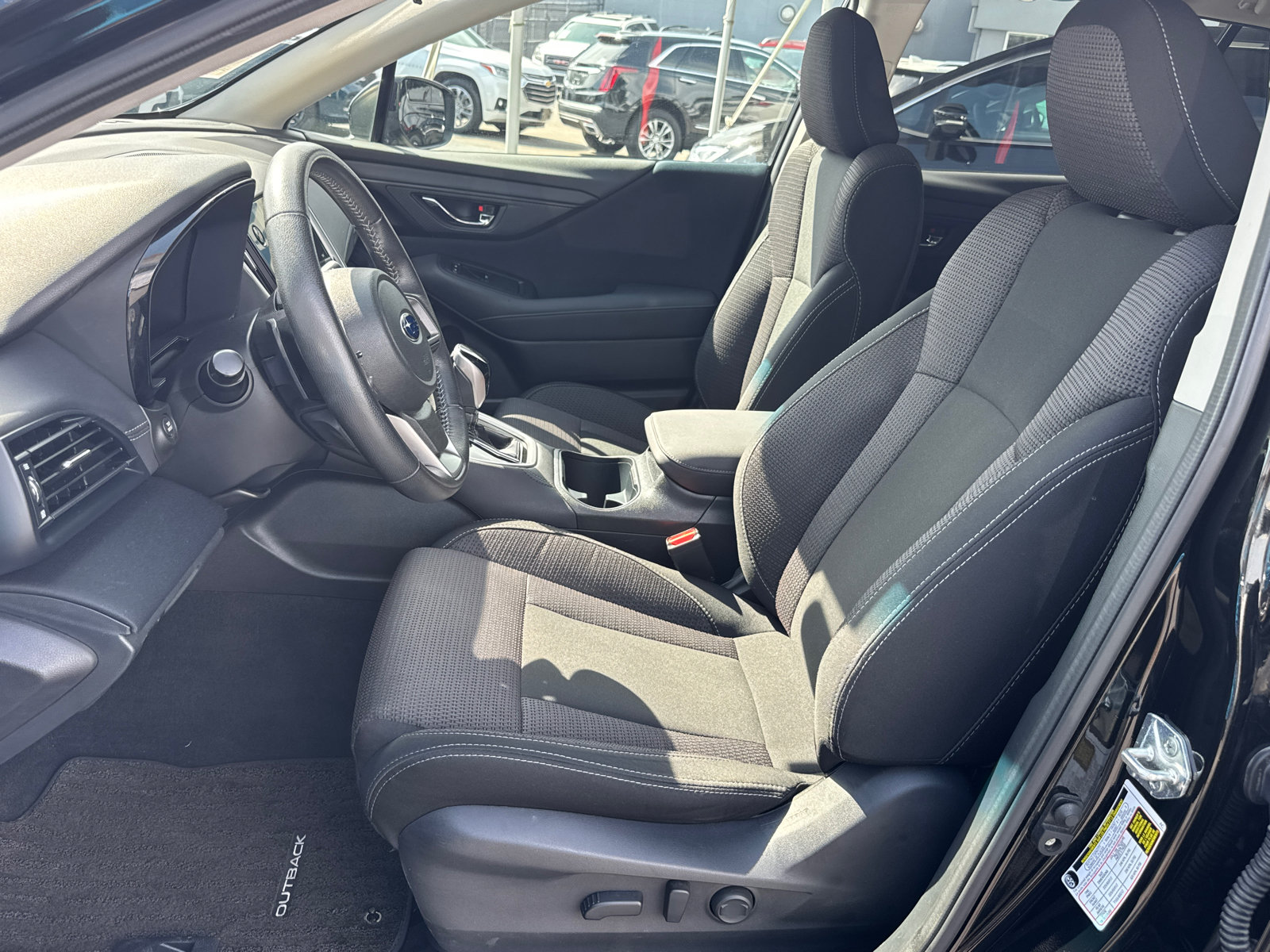 Used 2022 Subaru Outback Premium AWD/4WD image 9