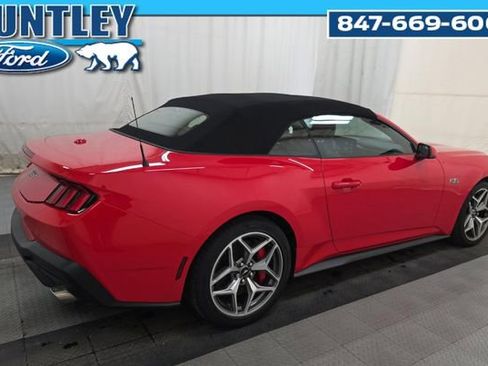 Used 2025 Ford Mustang GT Premium w/ GT Performance Package RWD image 4
