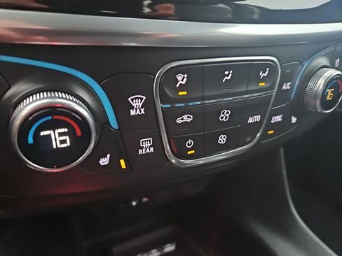 Used 2019 Chevrolet Traverse Premier w/ Redline Edition image 13