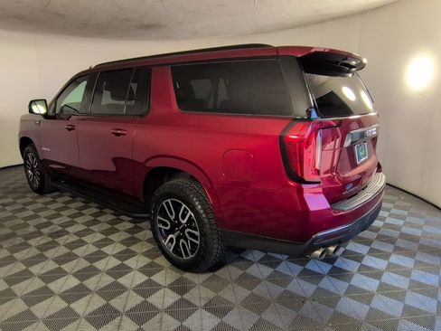 Used 2024 GMC Yukon XL AT4 w/ Technology Package AWD/4WD image 8