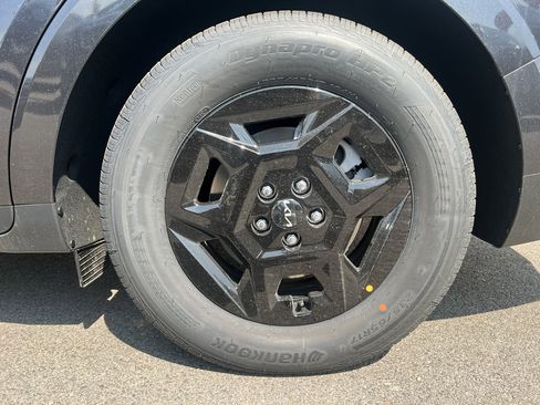 New 2026 Kia Carnival image 7