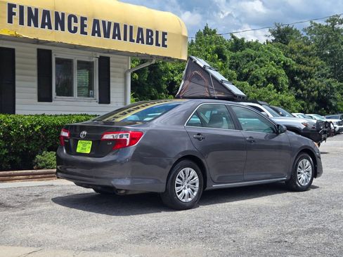Used 2013 Toyota Camry LE FWD image 3