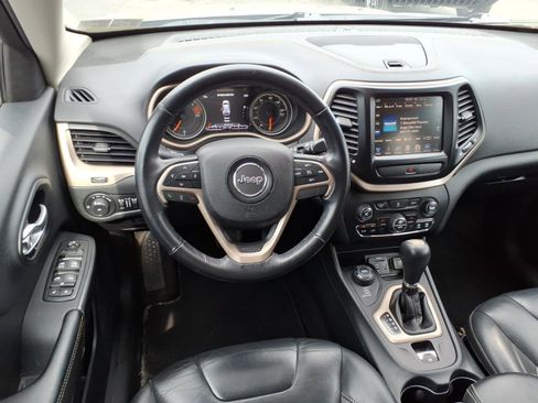 Used 2016 Jeep Cherokee Limited AWD/4WD image 7