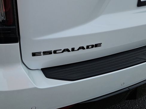 Certified 2024 Cadillac Escalade Sport w/ LPO, ONYX Package image 6